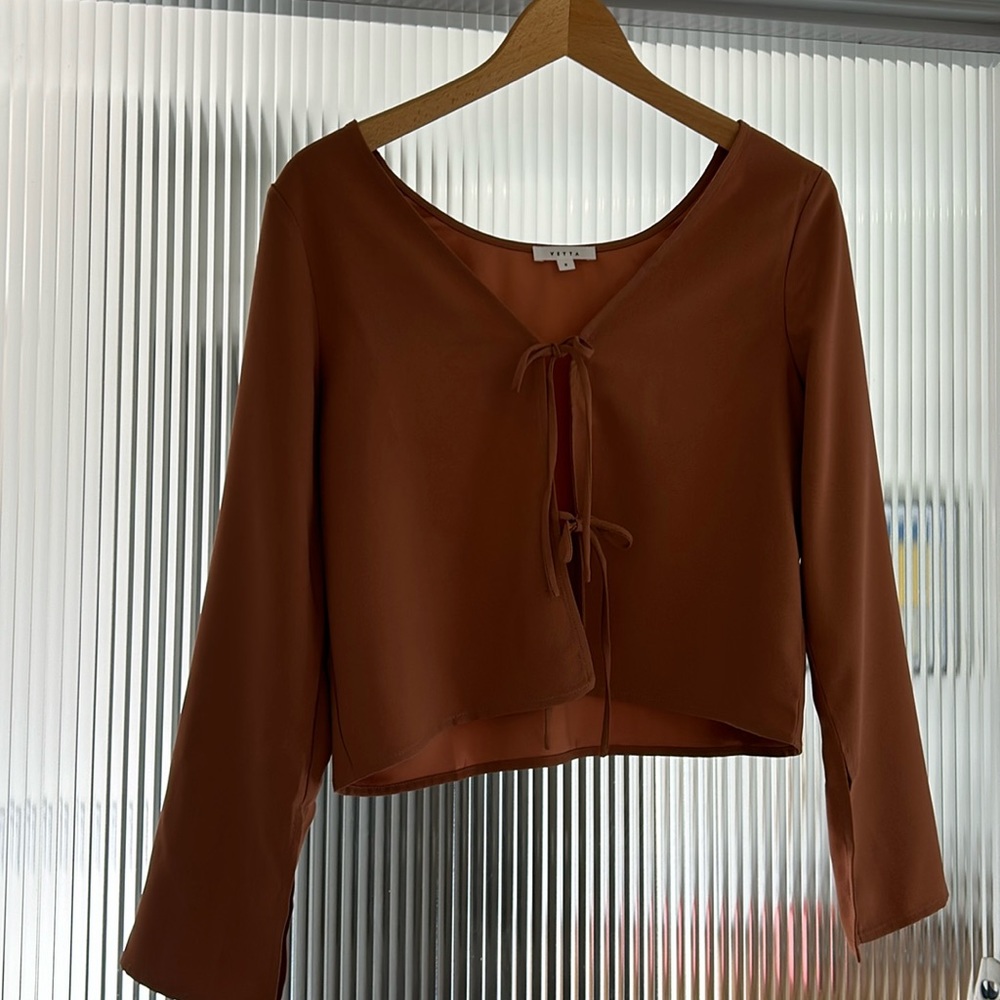 Gorgeous NEW Vetta Top